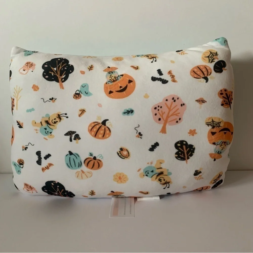 NWT. DISNEY Winnie The Pooh Halloween Decorative Pillow